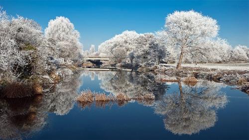 描写雪景超唯美的短句[16句] (校园的雪景600字范文)